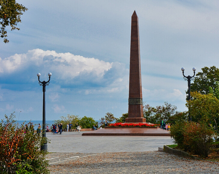 Das Denkmal für die Unbekannten Matrosen. Wir erinnern uns an die Helden von Odesa...<br><br>Невідомому матросові. Пам'ятаємо героїв Одеси…<br><br>The Monument to the Unknown Sailors. We remember the heroes of Odesa...